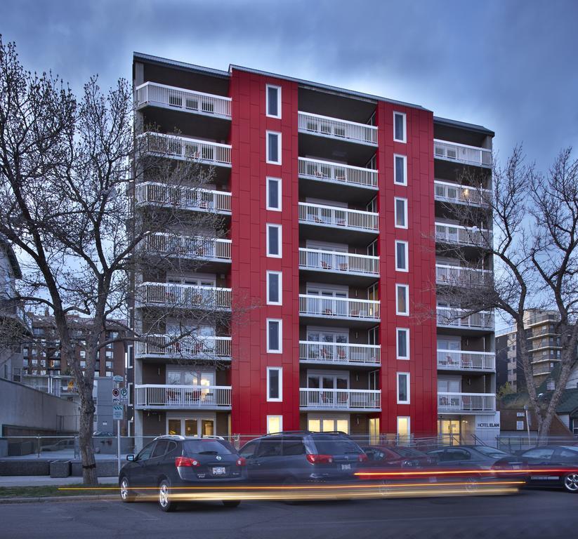Hotel Elan YYC Exteriör bild
